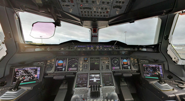 360 degree view Flight Control Center Airbus 380